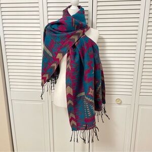 NWT Rikka Scarf Wide Shoulder Wrap Shawl Fringed One Size Festival Fringe Boho